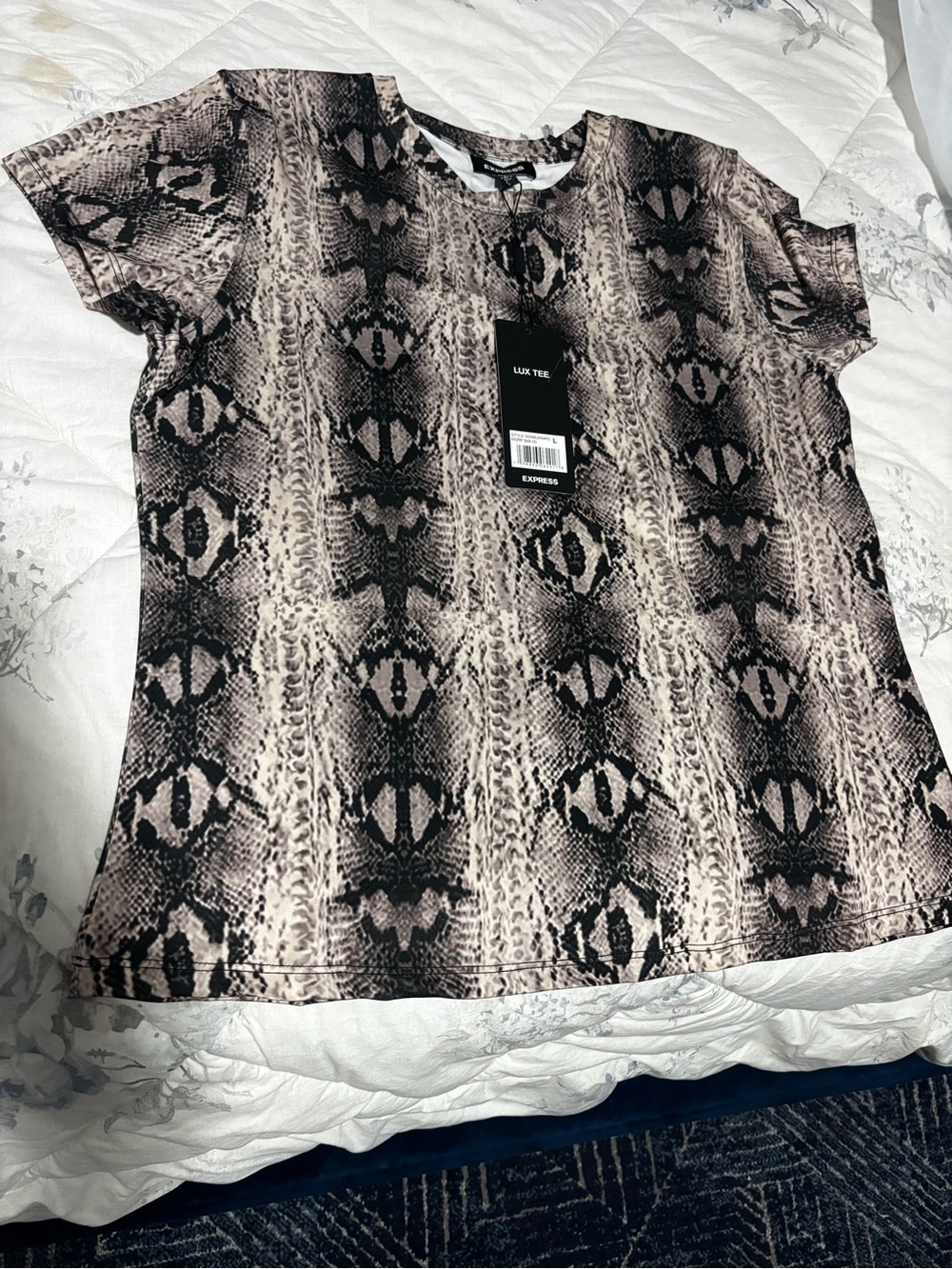 Express Snake-Print Short Sleeve Tee - Beige & Black